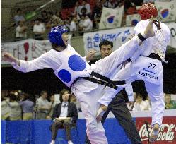 Arita claims gold in East Asian Games taekwondo final